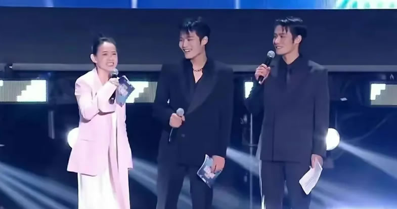 疯狂小杨哥花3000万举办演唱会-小编推荐